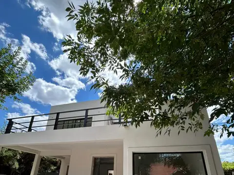 Casa en venta en Country Club Banco Provincia