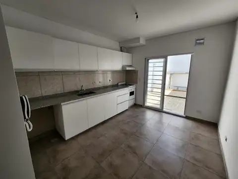 Depto Tipo Casa 3 ambientes con 2 baños