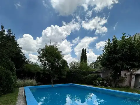 Casa 4 ambientes con 1 baño