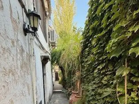 Departamento tipo casa en venta en Villa Devoto