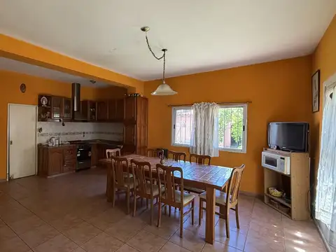 Casa en venta en una sola planta estilo colonial, San MIguel