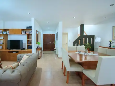 Casa en Venta en Lomas De City Bell, USD 550.000