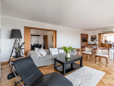 Departamento en Venta de 7 ambientes