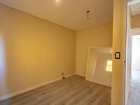 Depto Tipo Casa en Venta en Villa Ortuzar, USD 135.000