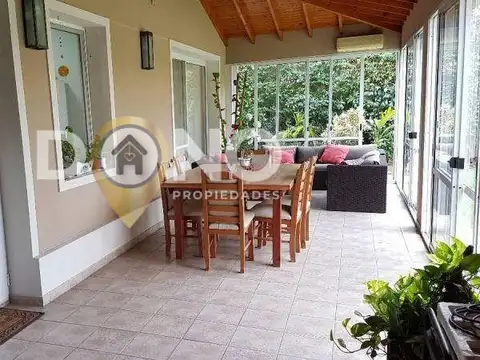 Casa 4 ambientes con 3 baños