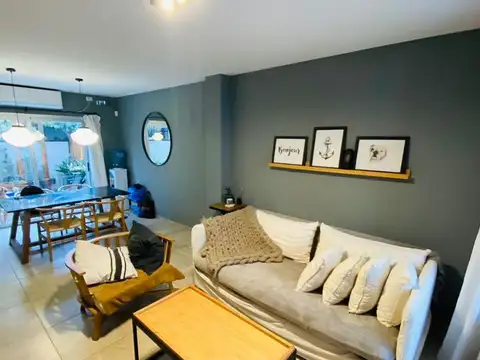 Depto Tipo Casa en Venta de 4 ambientes