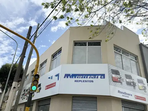 Colon esq. Olazabal  Planta Alta