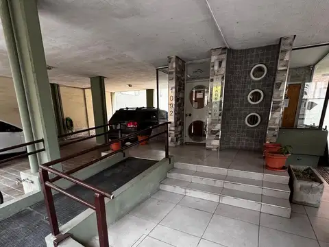 Crisologo Larralde 1000, Piso 5