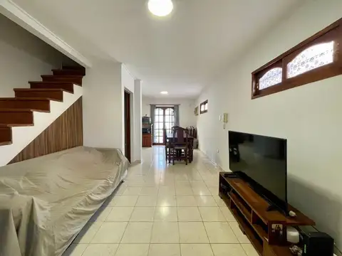 Depto Tipo Casa en Venta 18 años