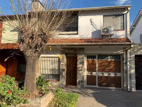 VENDO APTA CREDITO. CASA EN BANCO PROVINCIA