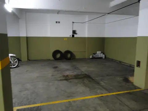 Venta  10 Cocheras en Block fijas y cubiertas. Almagro