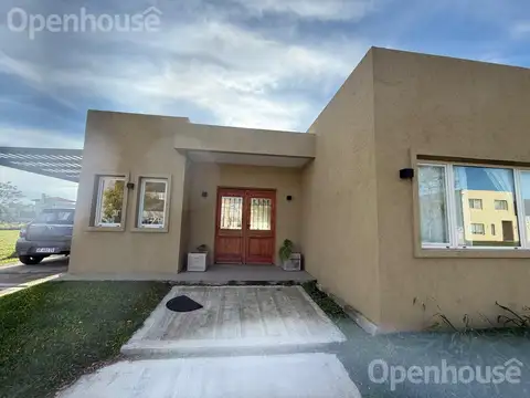 Casa 4 ambientes con 2 baños