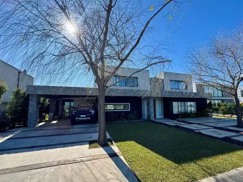 San Benito Villanueva 100