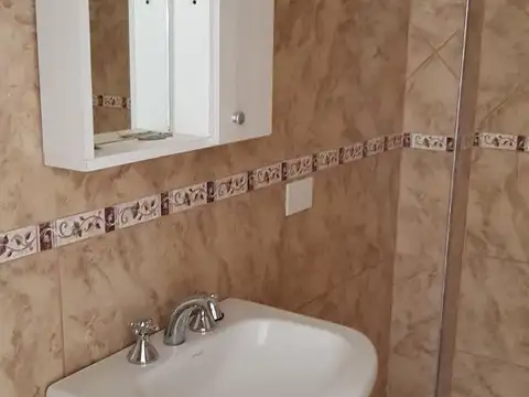 Departamento en Alquiler en Campana, $ 650.000