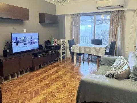 San Jose de Calasanz 100, Piso 8