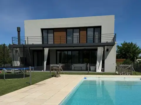 Casa en Venta 1 año