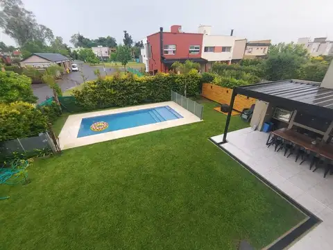 Casa en Venta en Los Olivares, USD 320.000