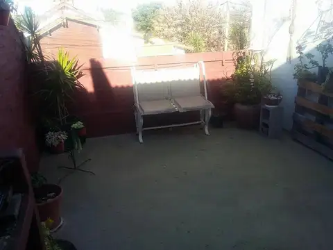 EN VENTA EN MARTIN CORONADO CASA DE 3 AMBIENTES, TERRAZA - FICHA 7431