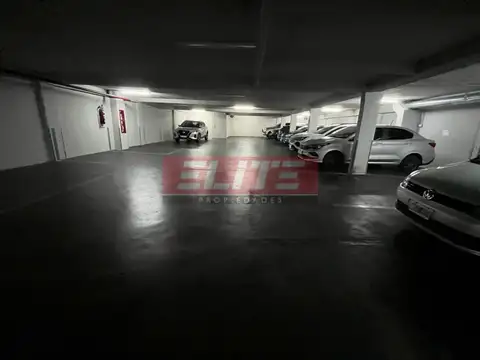 Cochera en Venta de 5  mts largo x 3  mts ancho