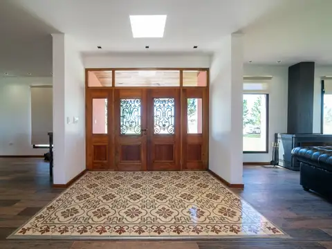 Casa en Venta en Countries y Barrios Cerrados en Cañuelas, USD 800.000