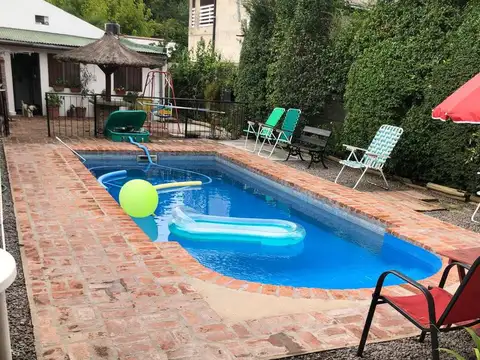 VENTA EN BLOCK - Complejo 3 unidades entrada independiente cuatro cocheras - PERMUTA Y APTO CREDITO