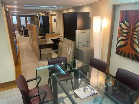Oficina en Venta con 2 cocheras