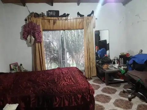 Casa en Venta con 3 cocheras
