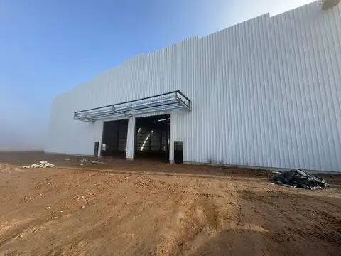 Galpon en Alquiler 47  mts Frente