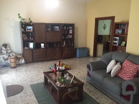 Casa en Venta en Villa Luzuriaga, USD 120.000