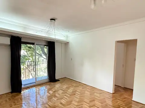 Avenida Warnes 100, Piso 4