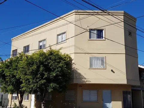 Urquiza 1200, Piso pb