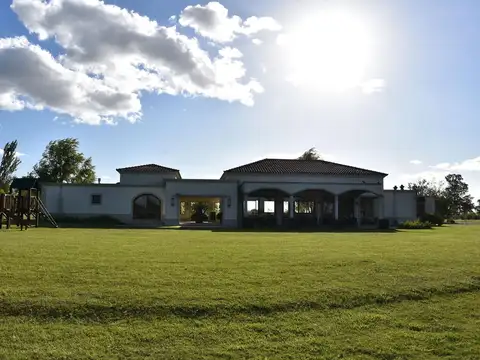 VENTA LOTE INTERNO ESQUINA  BARRIO SANTO DOMINGO