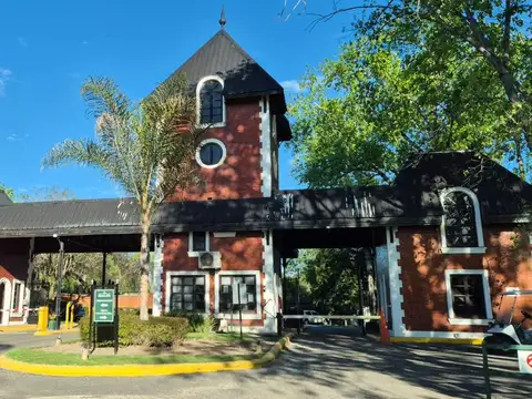 Casa en venta - 3 hab pileta en barrio privado - apto crédito