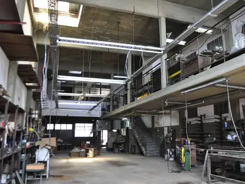 Venta Planta Industrial/Galpon en Villa Pueyrredon