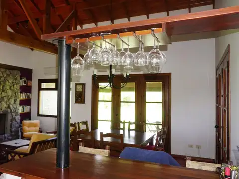 UN PARAISO ENTRE CABALLOS BOSQUES Y ARROYO