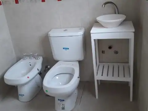 Casa 5 ambientes con 4 baños