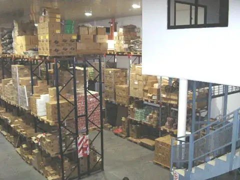 Galpon en Venta 47,58  mts Fondo