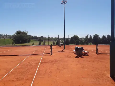 TERRENO EN CANTON GOLF