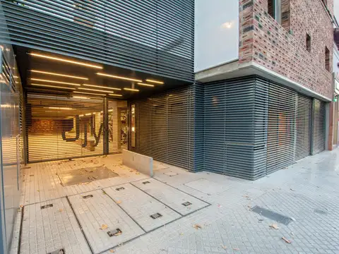 Venta cochera  baulera Pichincha