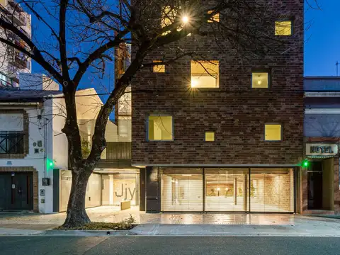 Venta cochera  baulera Pichincha