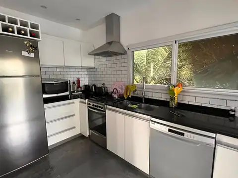 Casa en Venta en Pilar del Este - Santa Guadalupe, USD 280.000