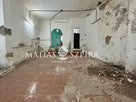 Venta de Local en Constitución, Capital Federal.