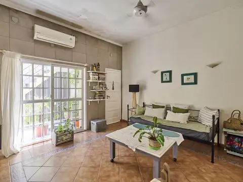 Depto Tipo Casa en Venta 70 años
