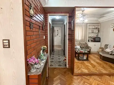 Departamento en Venta en Flores, USD 160.000