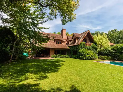 Casa en Boul.-B.Malvinas