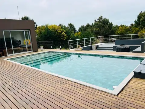 Casa en Venta en Costa Esmeralda, USD 385.000