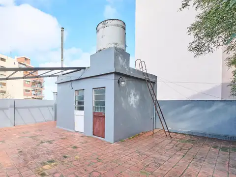 Depto Tipo Casa en Venta 60 años