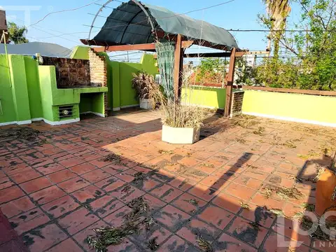 Casa en 2 dormitorios y terraza con asador