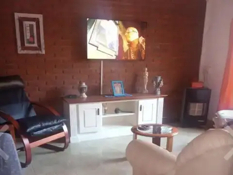 Depto Tipo Casa en Venta con 2 cocheras