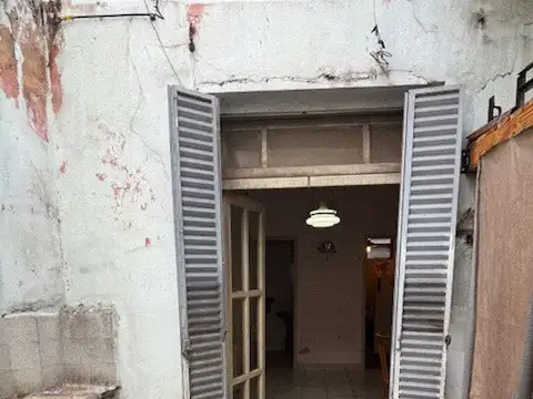 Depto Tipo Casa en Venta en Villa Ortuzar, USD 55.000